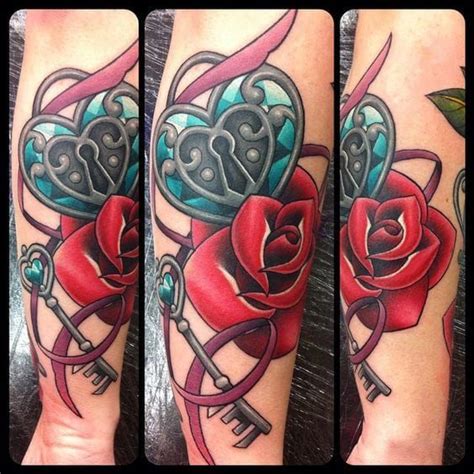 Pin By Rachel Platt On Tattoos Locket Tattoos Heart Shaped Lock