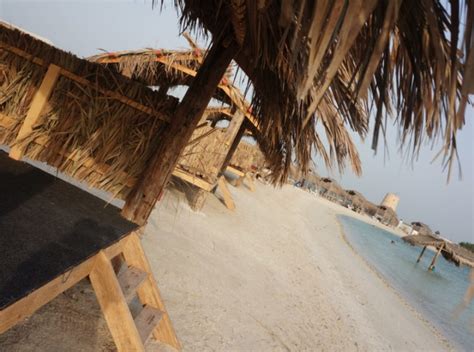 Aldar Islands Al Dar Bahrain Beach Resort Sitra Beachhuts Shades