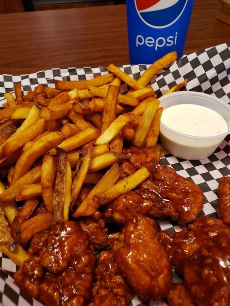 Relax and unwind with family and friends over an appetizer and drinks and then finish off your taste buds with a ranch hand basket. Cactus Bob's BBQ Corral - Restaurant | 5955 Merle Hay Rd ...