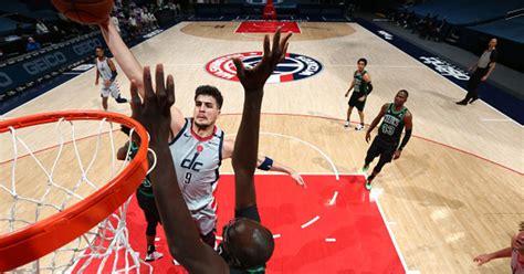 He plays the small forward position. דני אבדיה: סוחט מחמאות אחרי הניצחון על בוסטון סלטיקס | ספורט 1