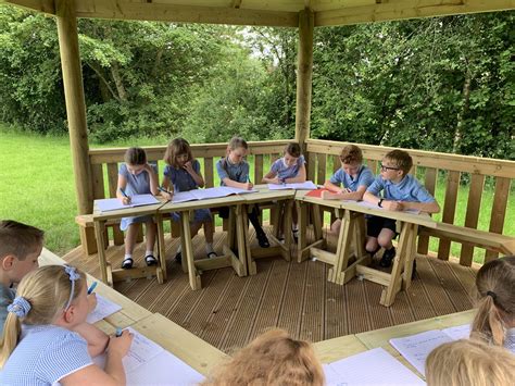 Norley Primary Schools Outdoor Classroom Pentagon Play