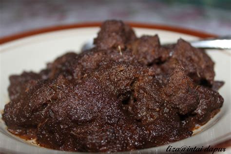 Ikuti cara masak daging wagyu berikut dan sajikan steak selezat hidangan restoran untuk keluarga. INTAI DAPUR: Daging Masak Hitam...