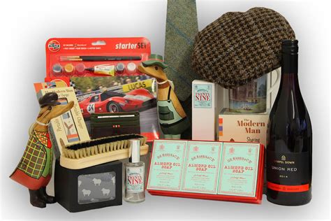 When you see a certain piece of art on a lot of merchandise, that usually means curators think that artwork is important. We've got lots of different gifts for men in the Hever ...