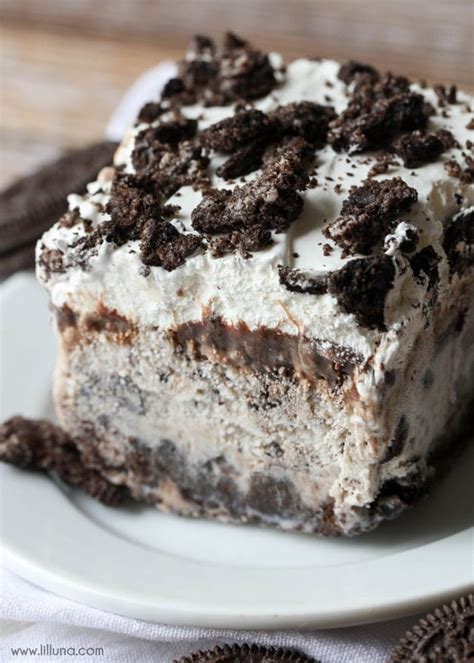 Which ice cream brands and frozen treats are ww members loving right now? Oreo Ice Cream Cake | Lil' Luna