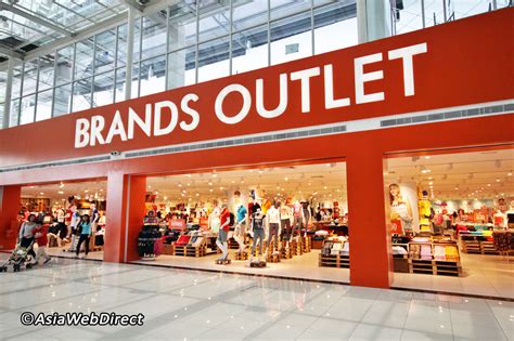 List of outlet stores starting w: Top 10 Shopping in Malacca City - Best Places to Shop in ...