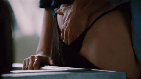 Anne Hathaway Nude Leaks Topless Sex Scenes Uncensored Sexiz Pix