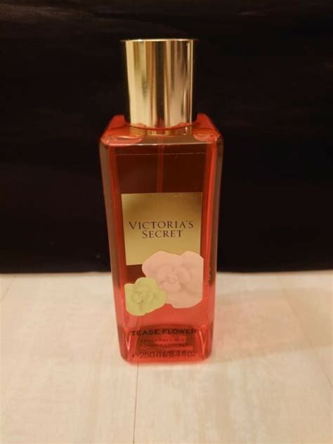Victorias Secret Tease Flower Fragrance Mist 84 Oz New Rare Discontinued Ebay