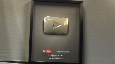 100 Subscribers Play Button