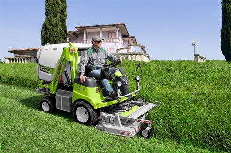 Is your mower struggling to cut high grass? FD 13.09 4WD Grillo Spa - Agrigarden Machines