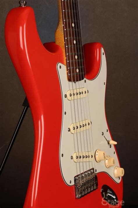 Fender American Vintage 62 Stratocaster Reissue Fiesta Red 2002