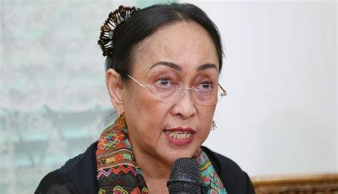 Puisi balasan untuk sukmawati soekarnoputri. Ini Video Sukmawati Soekarnoputri yang Lagi Viral ...