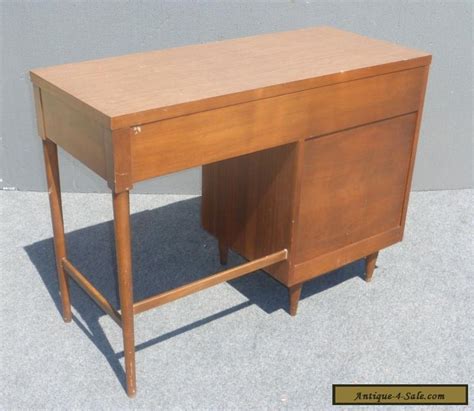 I didn't waste time going to a store to see if they had something i would like for a reasonable price. Vintage Danish Mid Century Modern Style Writing DESK 4 ...
