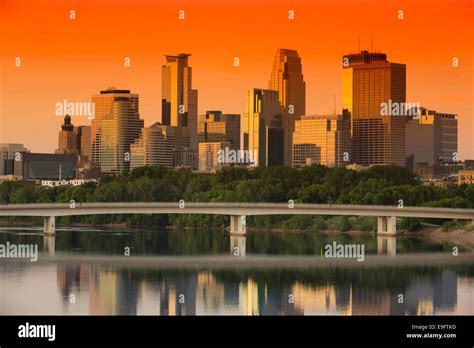 Downtown Skyline Mississippi River Minneapolis Minnesota Usa Stock