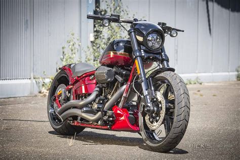 Cvo Pro Street Breakout Rick`s Motorcycles Harley Davidson Baden Baden