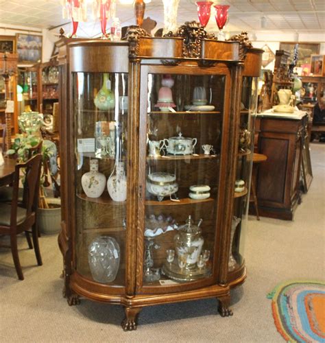 Curio buffet curved glass quartersawn oak china cabinet circa 1880. Antique Oak China Curio Cabinet with Detailed Lions Heads ...