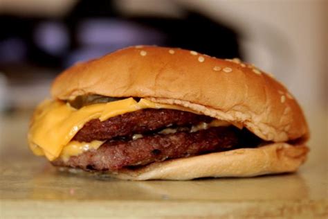 During that time, much has changed at the restaurant. Use this trick to get a freshly prepared McDonald's burger ...