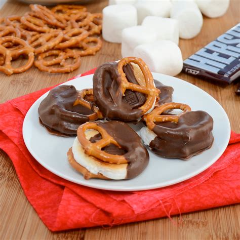 Leckere desserts zum selber machen: KelseyAnnElise Desserts: Graduation Dessert Ideas