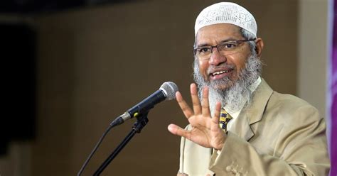 Controversial islamic preacher zakir naik has been banned from giving pubic speeches anywhere in malaysia, police said late night on monday. Foreign Minister: We received Indian request to extradite ...