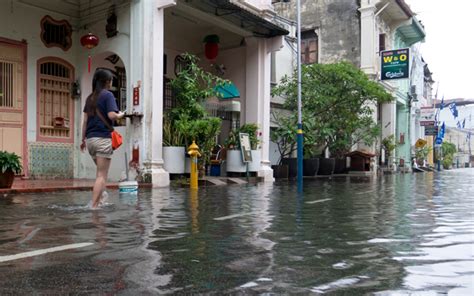 Military forces were deployed on sunday to help thousands of displaced people in malaysia's northern state of penang, officials said, as floodwater rose from more than 24 hours of incessant rain. Agents say tour reroutes minimal as Penang recovers from ...