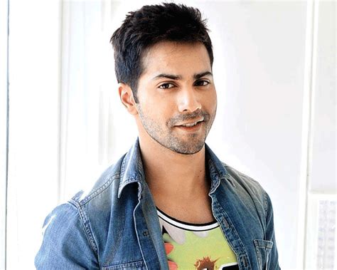 April 24, 2021 10:52 pm ist Varun Dhawan unveils his 'Kalank' look