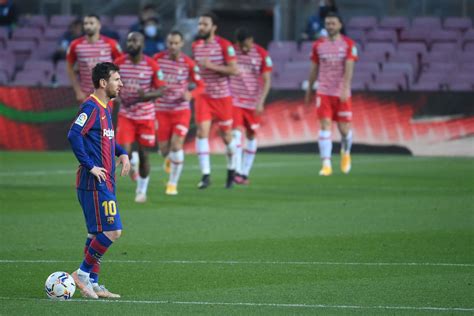 Σε ένα καταπληκτικό clasico, ρεάλ μαδρίτης και μπαρτσελόνα προσέφεραν μια καταπληκτική παράσταση με τη «βασίλισσα» να χαμογελάει στο τέλος, επικρατώντας. Μπαρτσελόνα - Γρανάδα 1-2 | Flash.gr