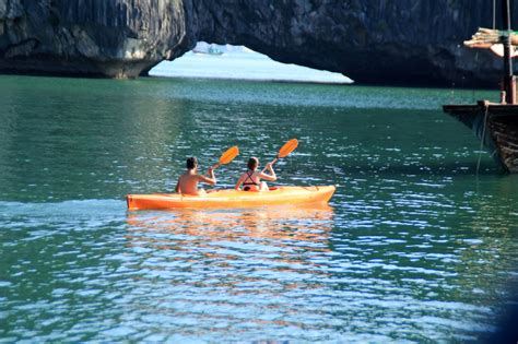 Halong Three Peach Beach Ba Trai Dao Island Vietnam Tonkin Travel