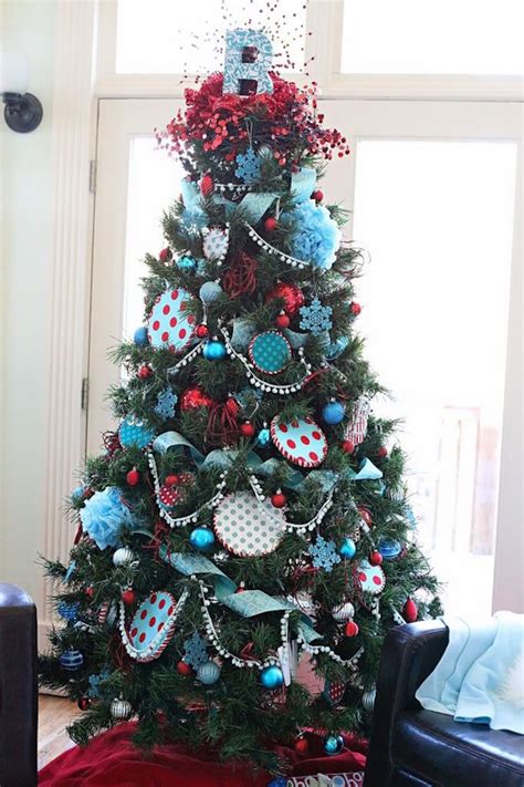 No matter how you and your loved ones celebrate, you can decorate your home in a way that suits you. 30 Christmas Tree Decorating Ideas to Try This Season ...