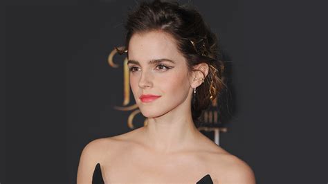 Emma Watson Talks About The Vanity Fair Topless Picture