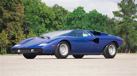 Banish The Winter Blues With This Classic Lamborghini Countach