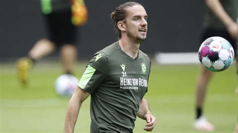 Fatmirsulejmaniofficial/ fatmir sulejmani on instagram Hannover 96-Neuzugang Valmir Sulejmani: "Erstmal halte ich ...