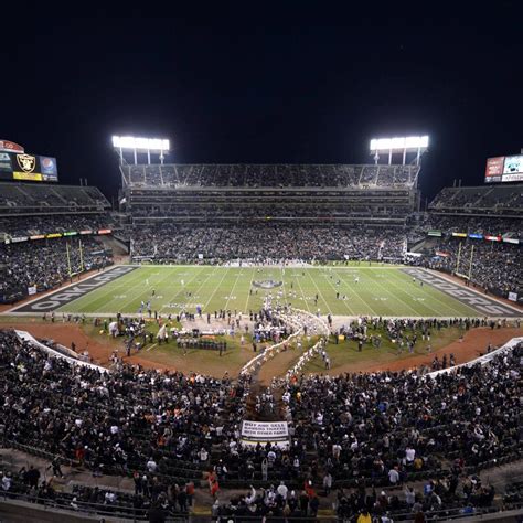 Oakland Raiders Reportedly Interested In 800 Million 50000 Seat