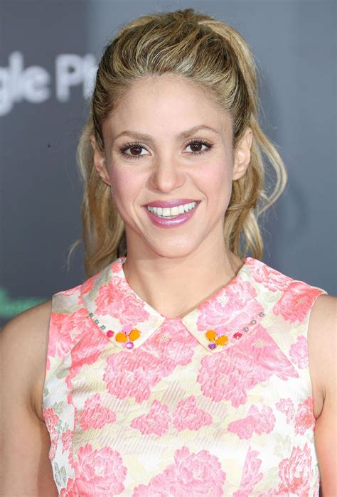 Shakira does a mix of cardio and. Shakira - Starporträt, News, Bilder | GALA.de