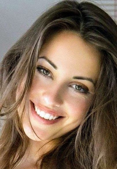 very good looking girl beautiful girl face brunette beauty most beautiful faces