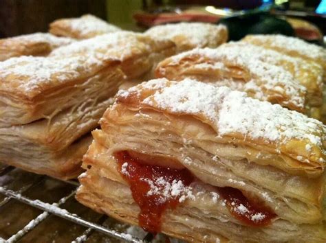 In puerto rico pastelillos de guayaba the equivalent of an apple danish in the states. Pastelillos De Guayaba Recipe Puerto Rico | Dandk Organizer