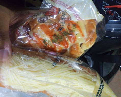 Update jenis dan harga kue di holland bakery. Holland Bakery, Kertajaya, Surabaya - Lengkap: Menu ...