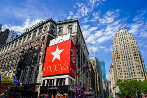 Macy S At Herald Square On Broadway In Manhattan Editorial Stock Photo