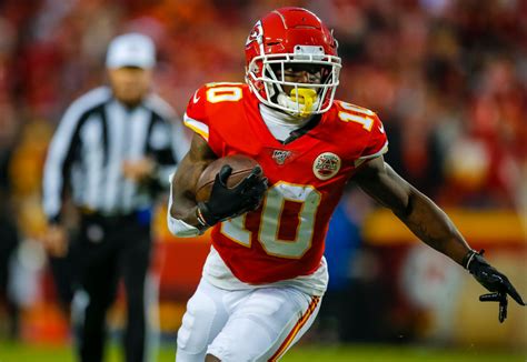 Fans of the half cheetah half speed! Is Tyreek Hill Good Enough to Win an Olympic Medal?