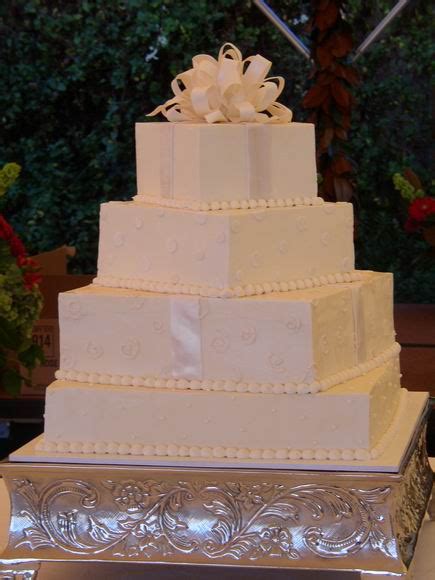 Martha Stewarts Wedding Cake Gallery Martha Stewart