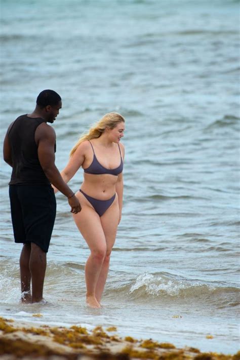 Iskra Lawrences Big Ass In Grey Bikini And Philip Payne Relaxing The