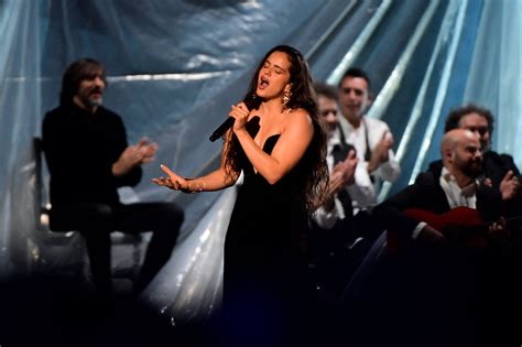 rosalía abre con flamenco el latin grammy 2023 con se nos rompió el amor la opinión