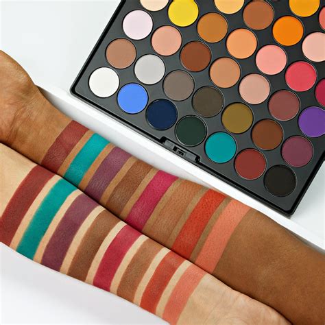 Sie reizen die haut nicht. BH Lidschatten-Palette - Ultimate Matte - 42 Color Shadow ...