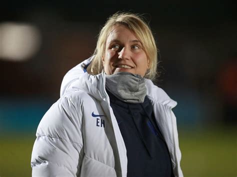 Emma hayes mbe (born 18 october 1976) is an english professional football manager. Continental Cup: Chelsea boss Emma Hayes desperate to lift ...