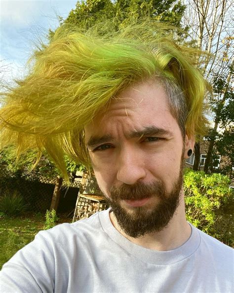 Jacksepticeye On Instagram “mornin ☘️” Jacksepticeye Hair Green Hair