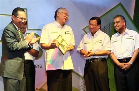 The amanah hartanah bumiputera launched by prime minister datuk seri najib tun razak is open to bumiputera entrepreneurs with an initial investment of only rm500. The Scribe A Kadir Jasin: AHB: Jana Pemilikan Kolektif ...