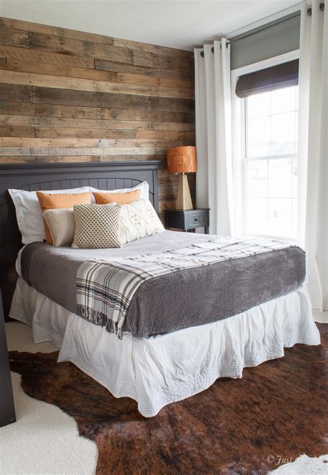 Here are some tips for how to easily upgrade your bedroom design with wood wall planks. How To Panel A Wall With Pallet Wood: 10 DIY Projects - Shelterness