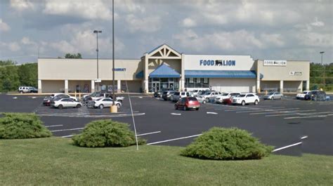 Food lion grocery store of hillsville. Food Lion of Clarksville, VA | Former Winn-Dixie | Mike ...