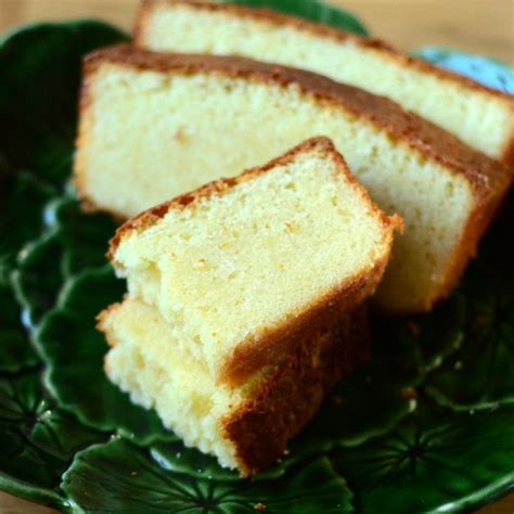 Easy eggnog pound cake — this eggnog infused pound cake starts with a box mix for a super easy holiday treat! How to Make Melt-in-Your-Mouth Eggnog Pound Cake | Eggnog ...