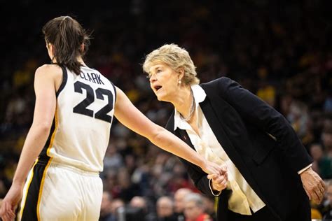 Iowa Womens Basketballs Caitlin Clark Lisa Bluder Advocate For Passionate Play The Daily Iowan