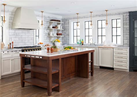 15 design ideas for kitchens without upper cabinets when designing a kitchen we often assume that both upper and lower cabinets are necessary. A Small Kitchen Becomes A Spacious and Modern Oasis Photos ...