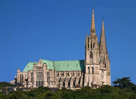 La Cattedrale Di Chartres I Misteri Le Leggende E La Storia Auralcrave